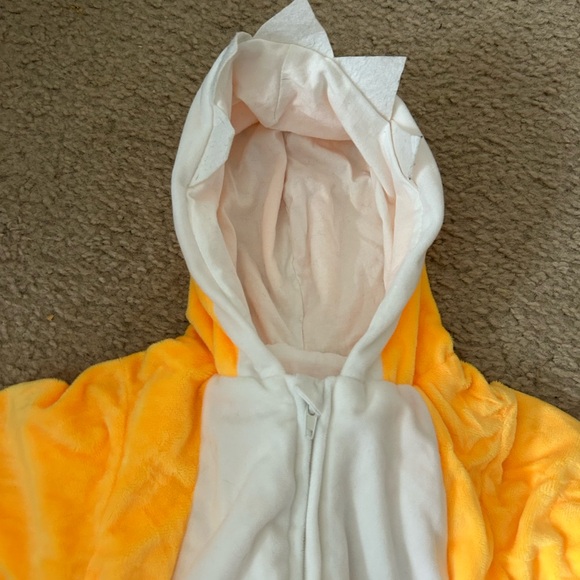 Yellow Baby Shark costume - Picture 2 of 3